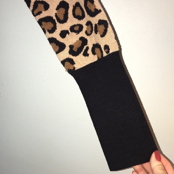 Rachel Zoe Cheetah Cardigan Size Small - Picture 4 of 7